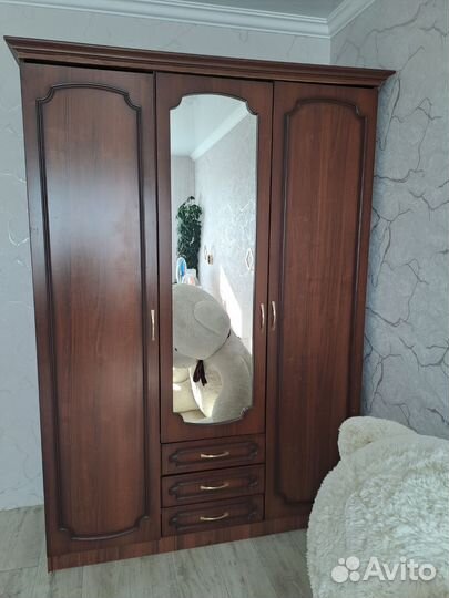 Шкаф с тумбой прикроватной