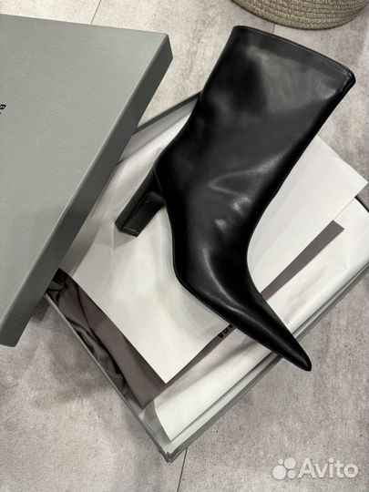 Balenciaga ботильоны