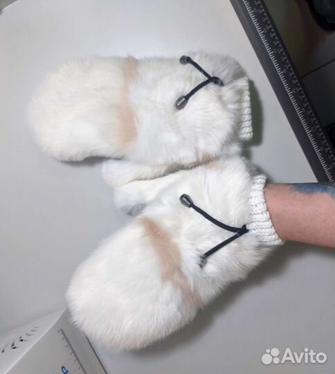 Варежки из кролика