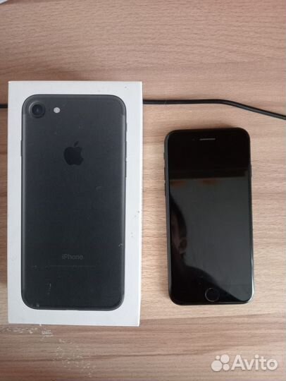 Телефон iPhone 7 32gb