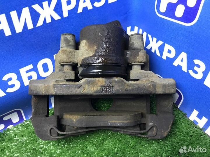 Суппорт передний правый Ford Fiesta MK5 1.4 fxja