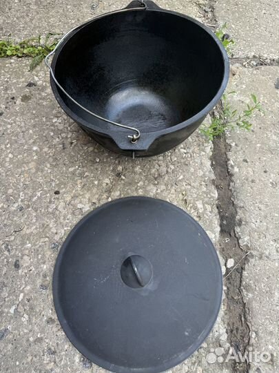 Белорусский чугунный котелок подвесной 10л