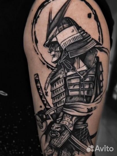 Мастер татуировок