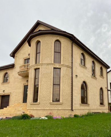 Дом 252 м² на участке 8 сот.