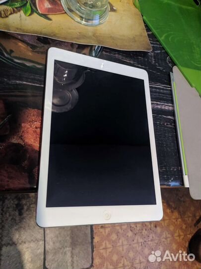 iPad Air LTE 128gb б/у батарея не очень