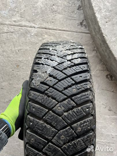 Goodyear Ultragrip Ice Arctic 185/65 R15 88T