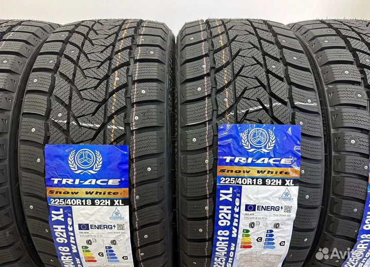 Tri Ace Snow White II 225/40 R18 21H