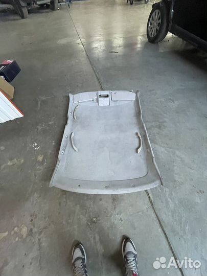 Потолок, ручки потолка, козырьки, очечник