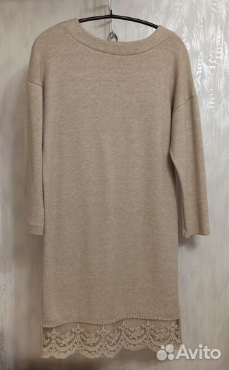 Платье теплое с кружевом 44-46