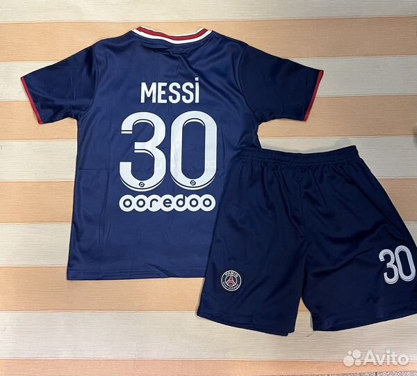 Футбольные формы Месси псж