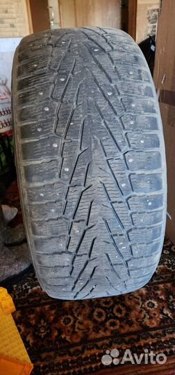 Nokian Tyres Hakkapeliitta 7 275/45 R20 110
