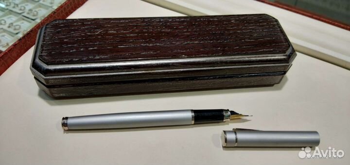 Перьевая ручка
