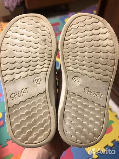 Кроссовки ботинки 22 для девочки