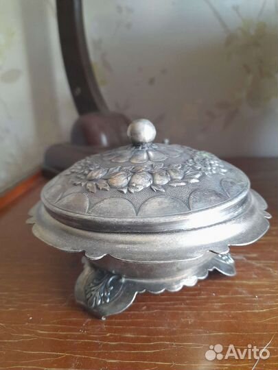 Икорница. Вазочка с крышкой. Мельхиор. СССР