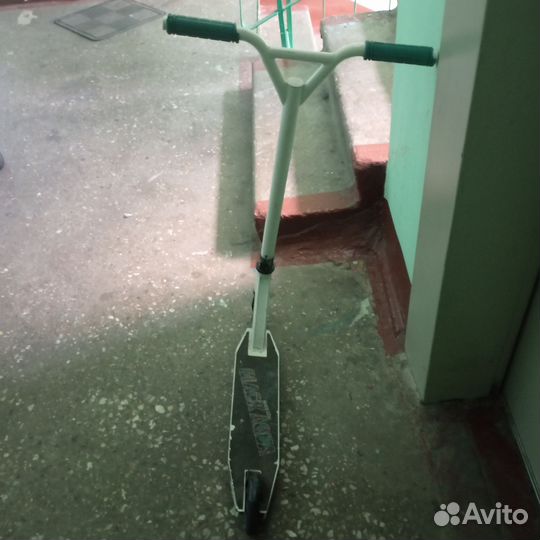 Самокат трюковой Black Aqua