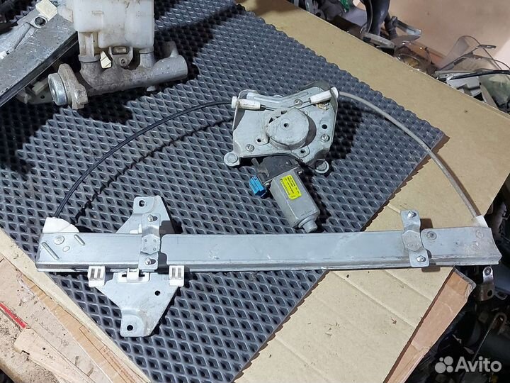 Стеклоподъемник задний левый Chevrolet Rezzo 2005