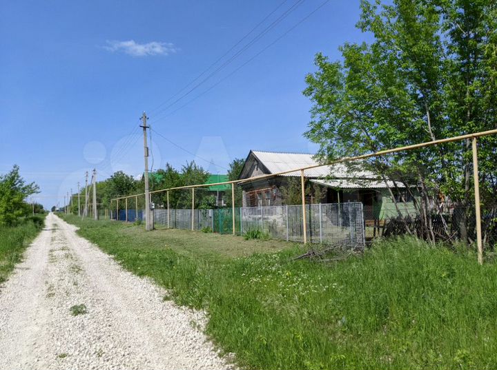 Дом 23,8 м² на участке 32 сот.