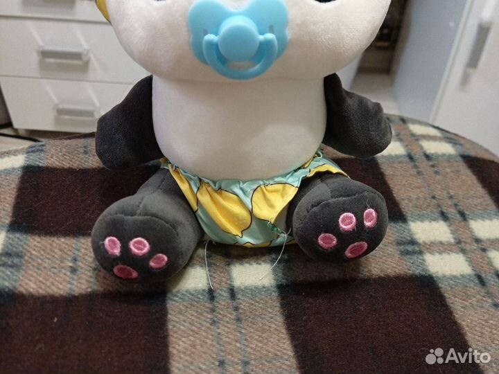 Пандочка в лимонном костюме