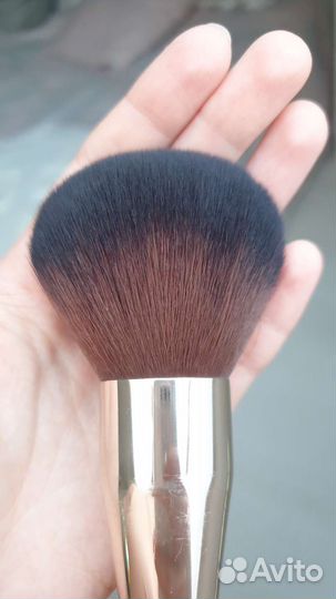 Кисть для пудры Clarins