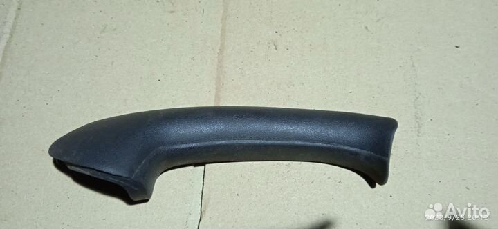 Вставка в ручку переднюю Opel Vectra b левая