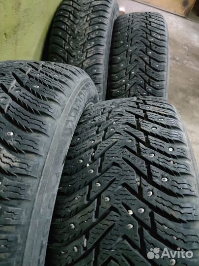 Nokian Tyres Hakkapeliitta 8 205/60 R16 96T