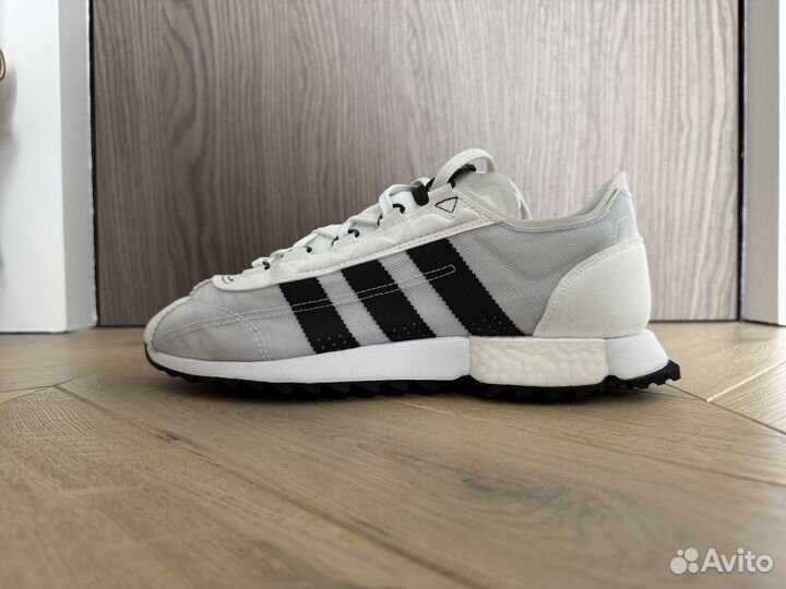 Кроссовки adidas die marke mit den
