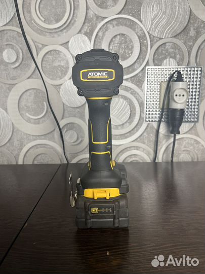 Аккумуляторный винтоверт Dewalt dcf 850