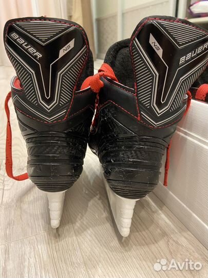 Хоккейные коньки bauer