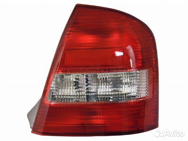 Фонарь задний mazda familia