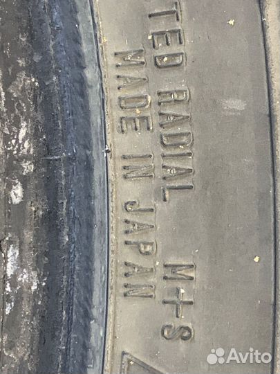 Dunlop SP Winter Ice 01 215/65 R16