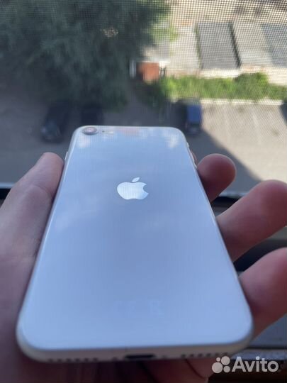 Телефон iPhone xr