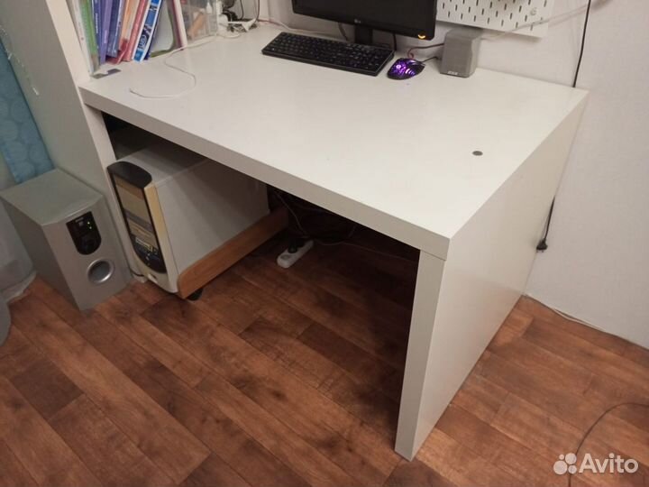 Стол IKEA expedit
