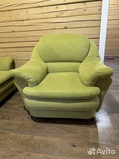 Диван и кресло
