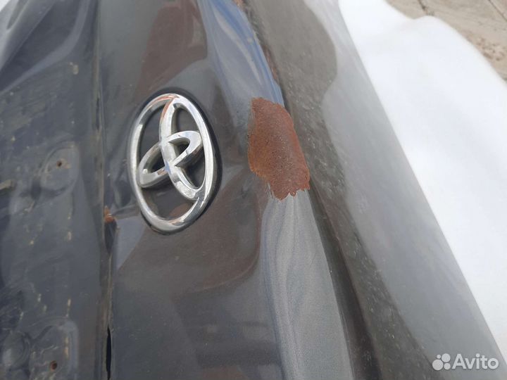 Крышка багажника toyota corolla 150