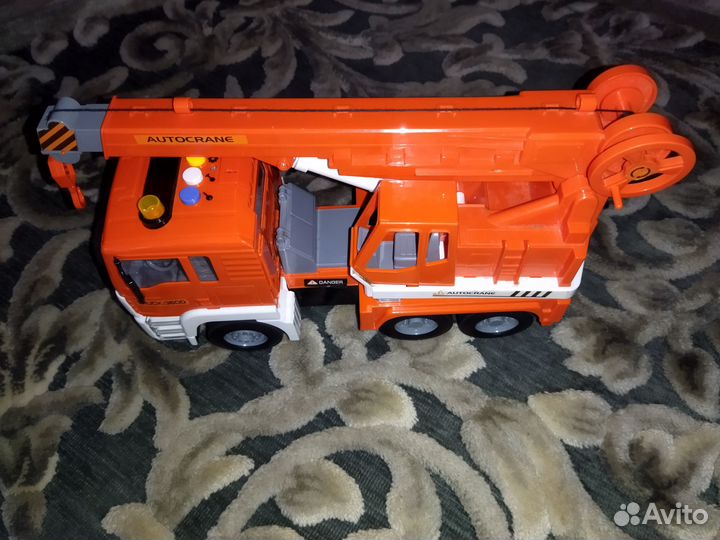 Детскачя машинка