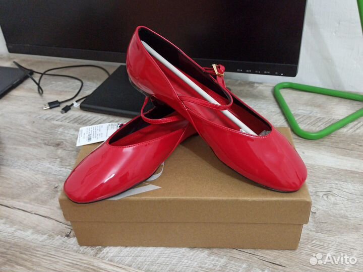 Балетки Zara Mary Jane красные 40