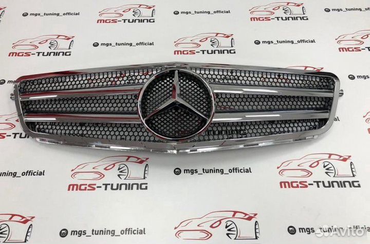 Решетка на Mercedes w 204 c63 хром 2 полоски