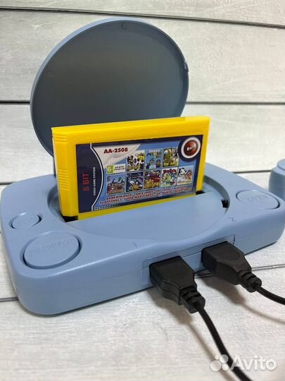 Игровая приставка dendy