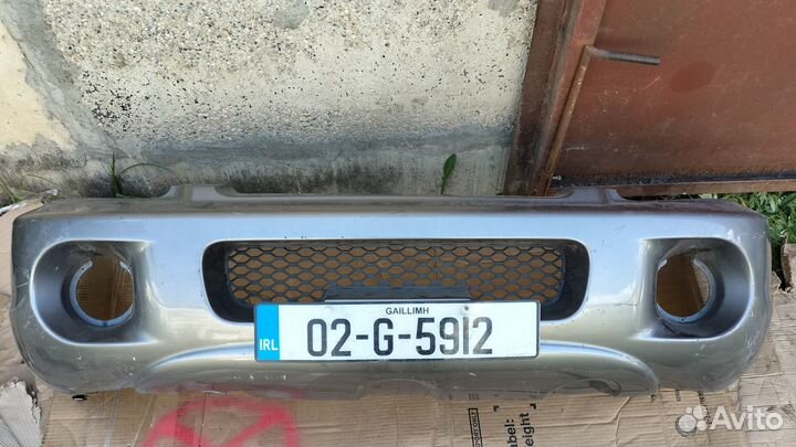 Передний бампер Hyundai Santa Fe (00-06)