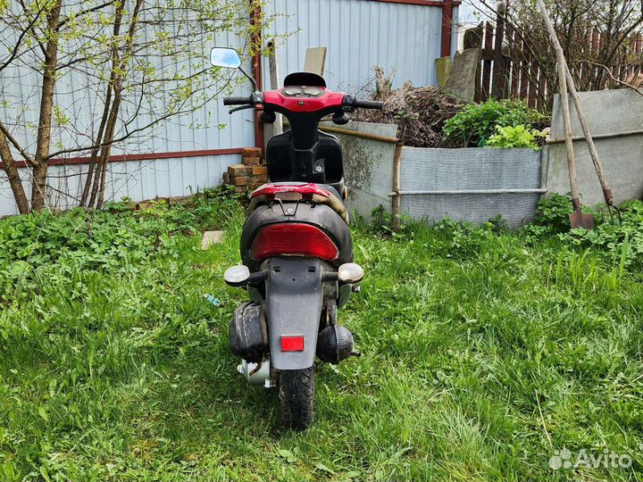 Скутер Vento Zip