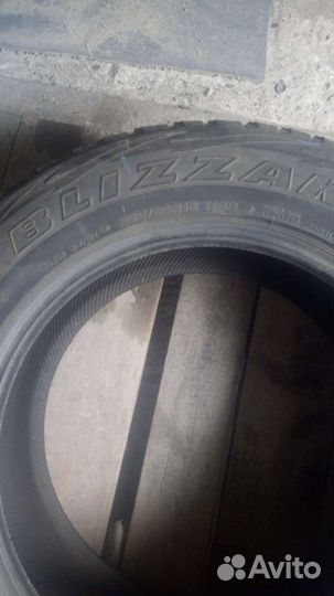 Bridgestone Blizzak DM-V1 265/50 R18