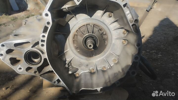 Запчасти б/у ниссан тино