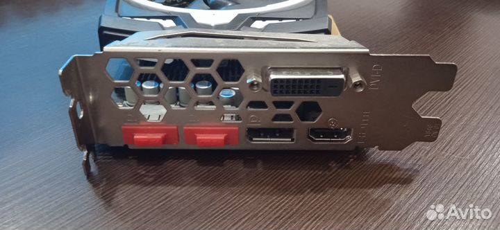 Видеокарта MSI Armor Radeon RX 570 4Gb OC