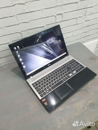 Ноутбук Acer Aspire V3-551G 15.6