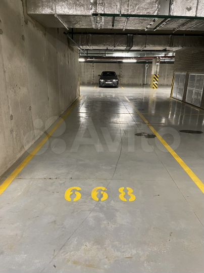 Машиноместо, 13 м²