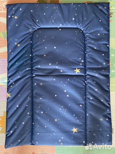 Пеленальный двусторонний матрас на комод