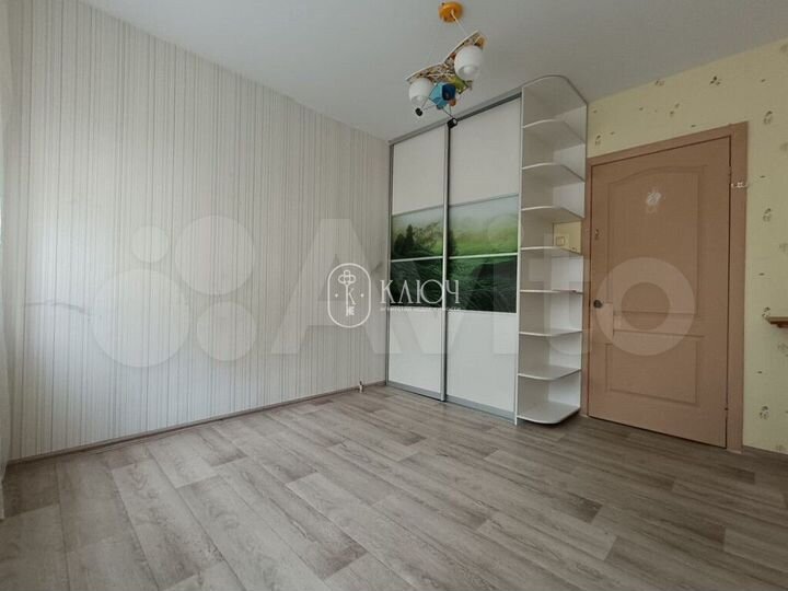 2-к. квартира, 55 м², 2/5 эт.