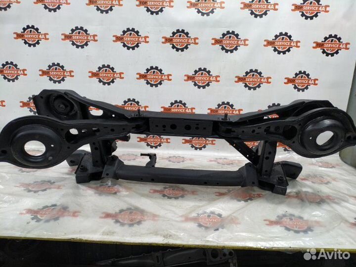 Подрамник задний Ford Focus CB8 pnda 2012