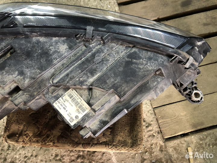 Передняя левая фара Volkswagen Polo 6