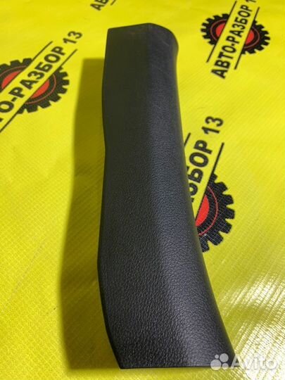 Накладка на порог салона задняя правая Kia